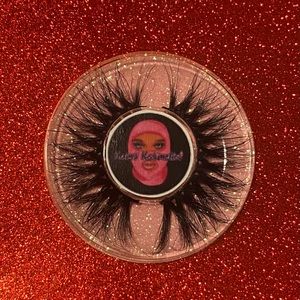 25 mm mink lashes ($ilky)